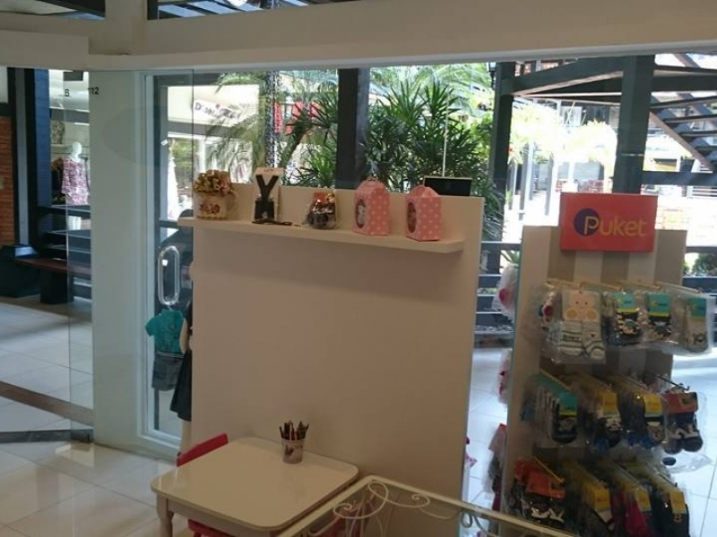 ALUGUEL PARA DAMINHAS DE HONRA EM ITAIPAVA - PALOMA ROSA MENINICE