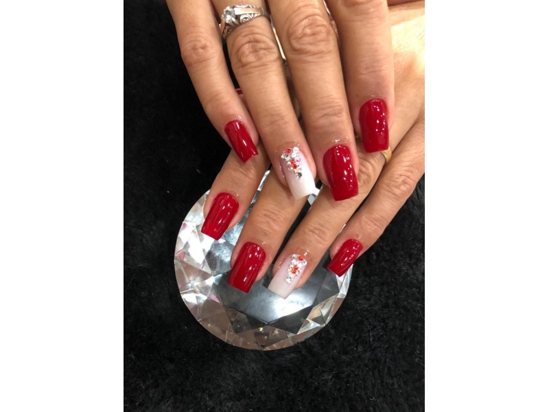 MAQUIAGEM E PENTEADO EM SANTA CRUZ DA SERRA - RJ