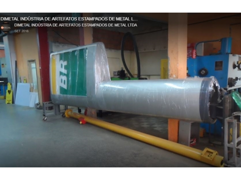 PAINÉIS E LETREIROS LUMINOSOS EM METAL EM MANAUS - AM