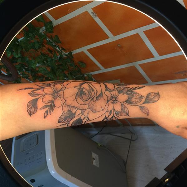 TATUAGEM  E PIERCING EM BARRA MANSA RJ