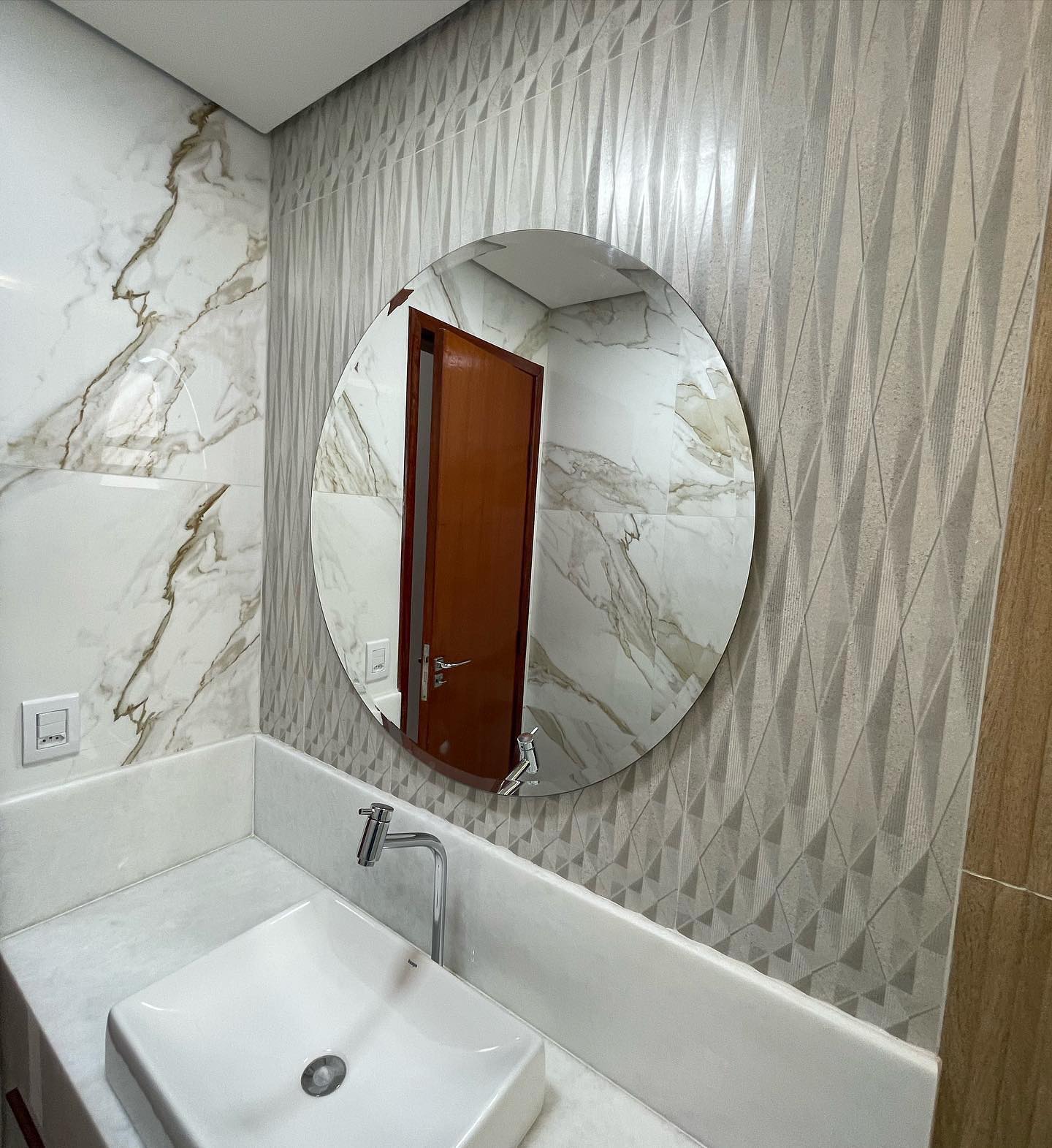 CORTINA DE VIDRO EM IPATINGA - MG