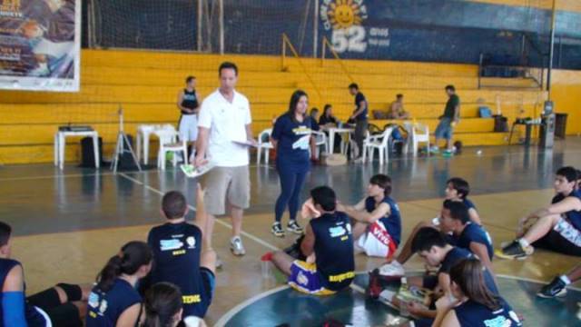 ESCOLA CLUBE EQUIPE TIME BASQUETEBOL BASKETBALL ASA SUL BRASILIA DF 