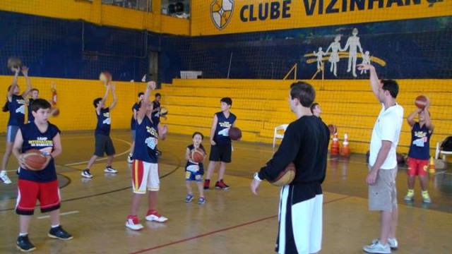 ESCOLA CLUBE EQUIPE TIME BASQUETEBOL BASKETBALL ASA SUL BRASILIA DF 