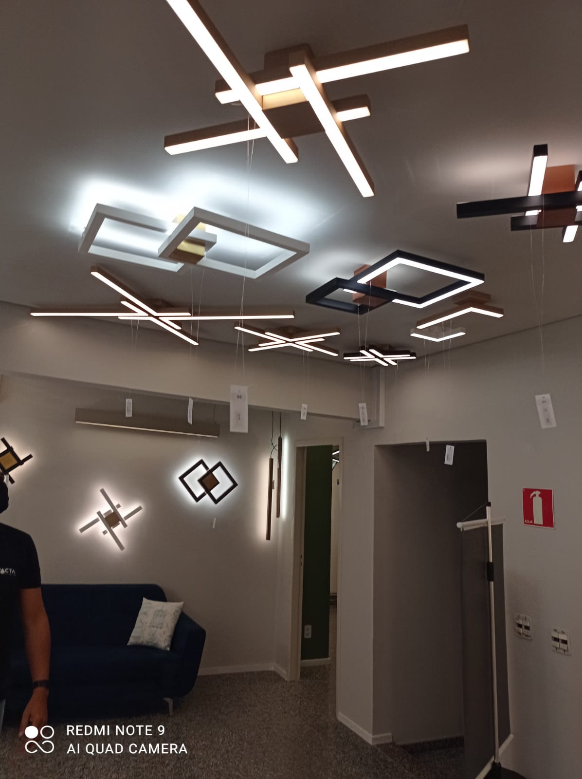 PRODUTOS E ACESSÓRIOS PARA ILUMINAÇÃO COM LÂMPADAS LED EM TAUBATÉ - SP