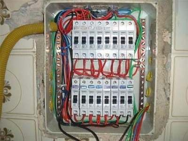 ELETRICISTA RESIDENCIAL EM OLARIA - RJ