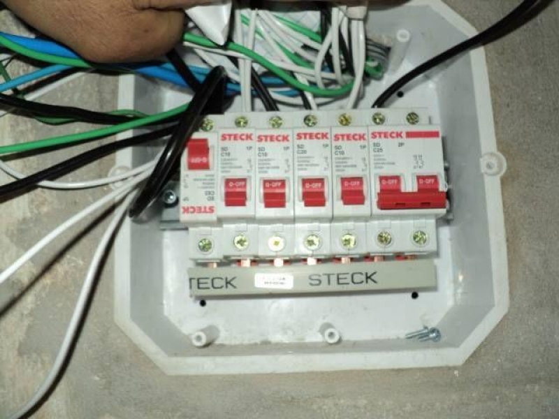ELETRICISTA RESIDENCIAL EM OLARIA - RJ