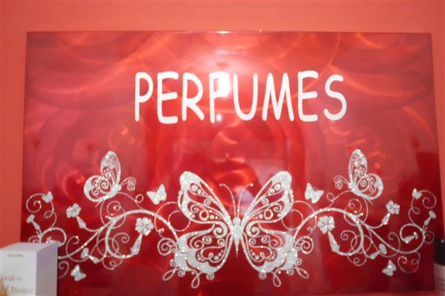 PERFUMARIA E ESMALTERIA EM MENDES