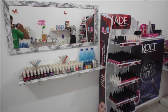 PERFUMARIA E ESMALTERIA EM MENDES