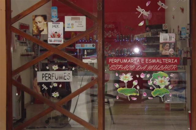 PERFUMARIA E ESMALTERIA EM MENDES