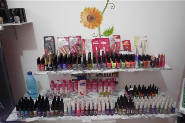 PERFUMARIA E ESMALTERIA EM MENDES
